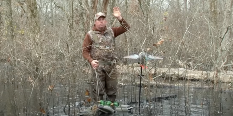 Decoy Setup Tips for Flooded Timber Hunting - Mossberg's Rugged American Hunter